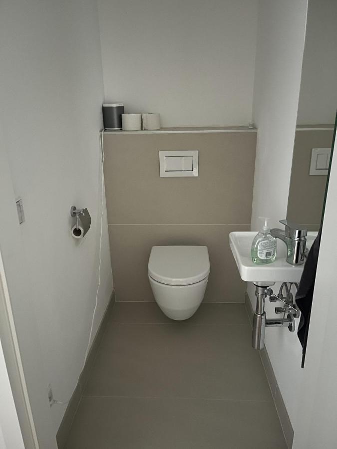 Luxusappartement Mit Garage Im Zentrum Bécsújhely Kültér fotó